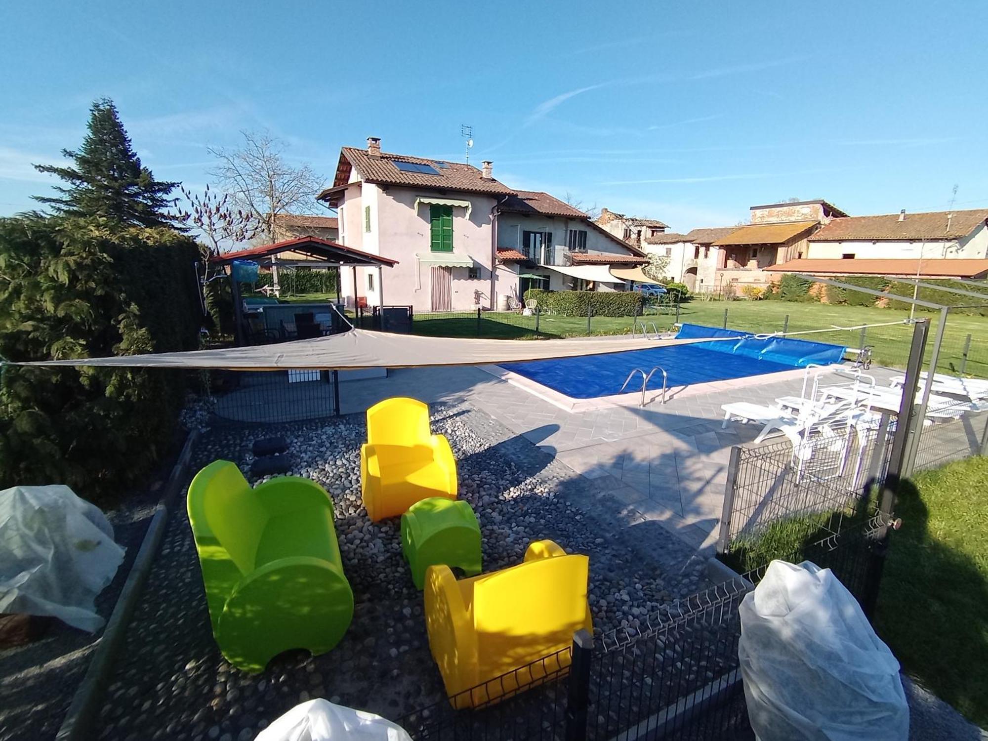 Ospitidelpero Bed & Breakfast Piozzo Exterior photo